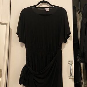 Chic Black Short Sleeve Wrap Dress